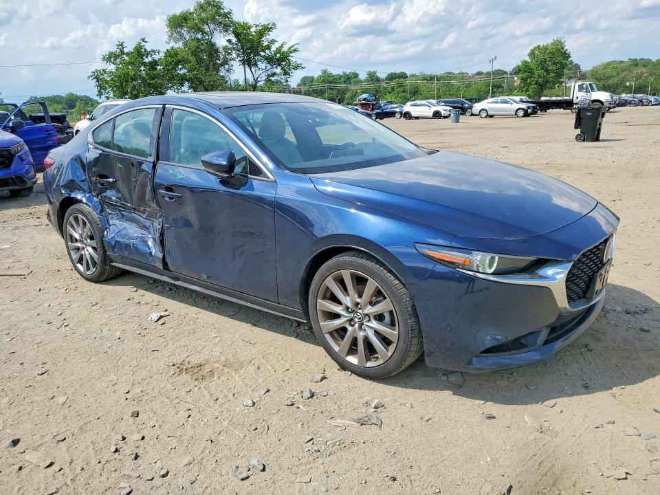 54109536 :رقم المزاد ، 3MZBPBDL3NM308687 vin ، 2022 Mazda 3 مزاد بيع