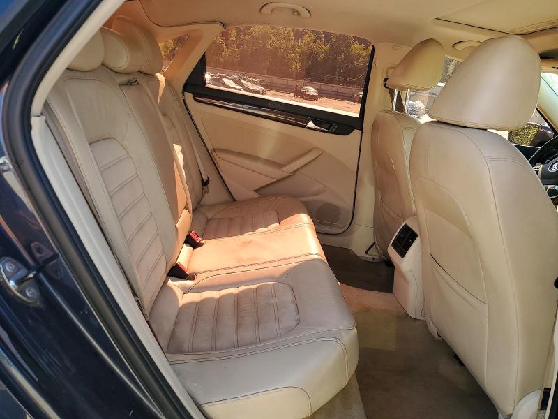 54988106 :رقم المزاد ، 1VWCN7A38DC105628 vin ، 2013 Volkswagen Passat مزاد بيع