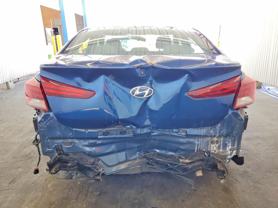 2019 Hyundai Elantra მანქანა იყიდება აუქციონზე, vin: 5NPD74LF2KH488409, აუქციონის ნომერი: 53836216