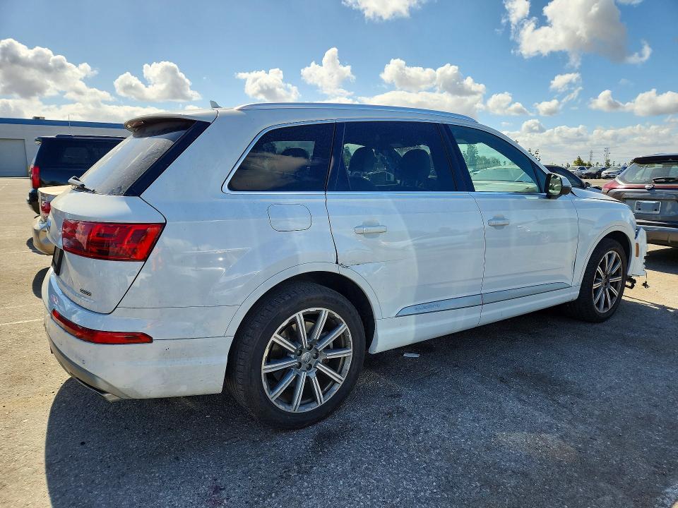 54912896 :رقم المزاد ، WA1LHAF75JD032057 vin ، 2018 Audi Q7 مزاد بيع