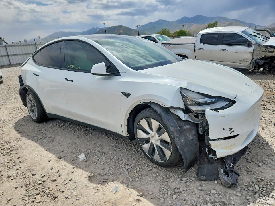 2022 Tesla Model Y მანქანა იყიდება აუქციონზე, vin: 7SAYGDEE8NF369792, აუქციონის ნომერი: 53128396