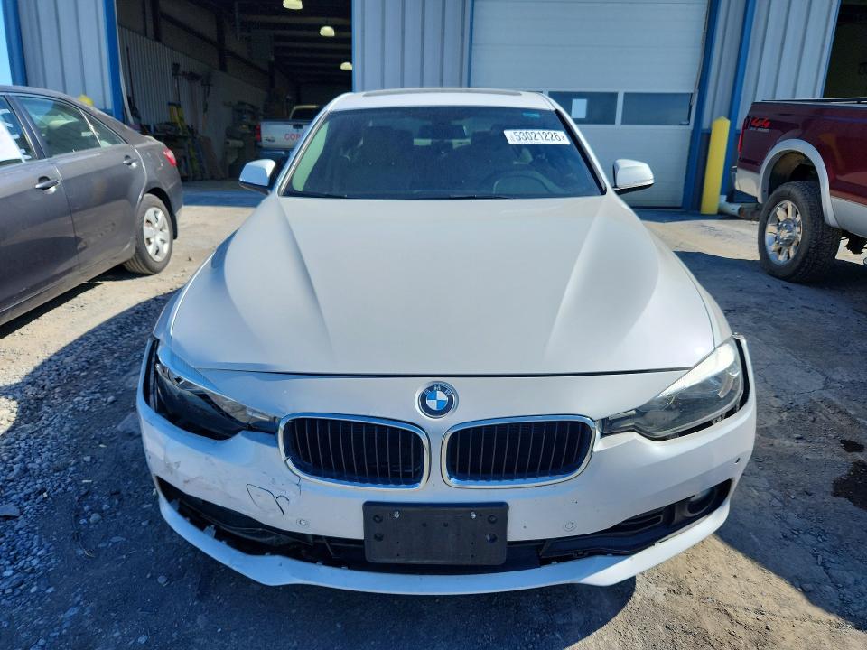 2016 Bmw 320 მანქანა იყიდება აუქციონზე, vin: WBA8E5G58GNU19274, აუქციონის ნომერი: 53021226