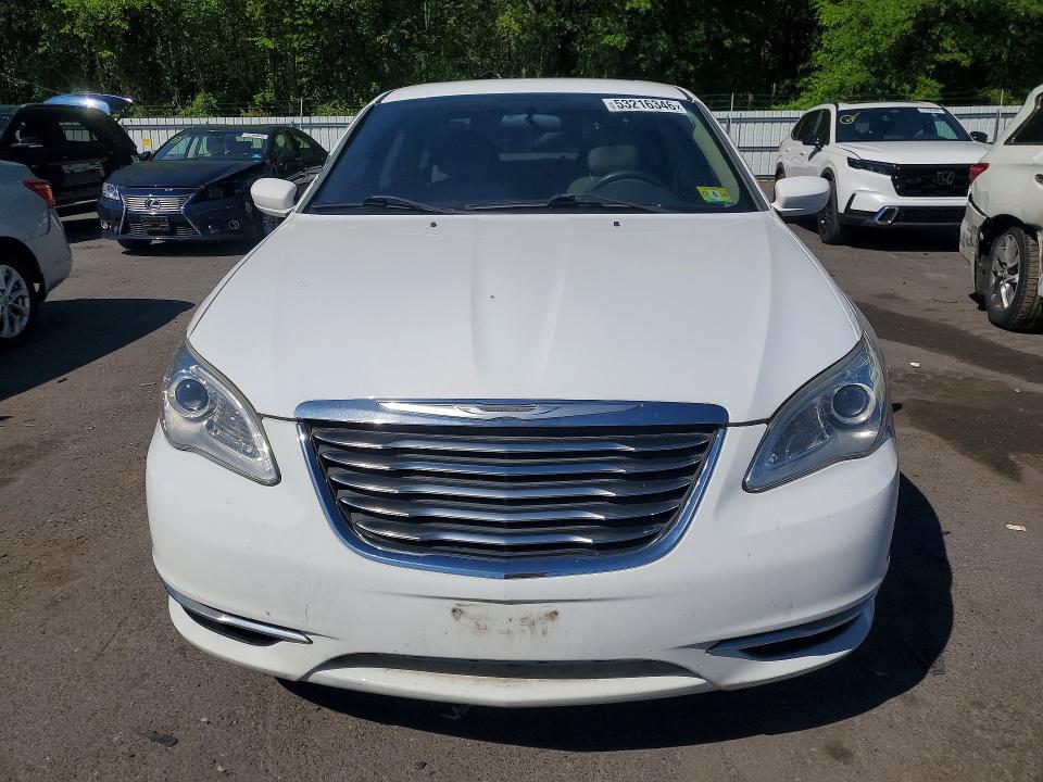 2013 Chrysler 200 მანქანა იყიდება აუქციონზე, vin: 1C3CCBBG6DN743043, აუქციონის ნომერი: 53216346