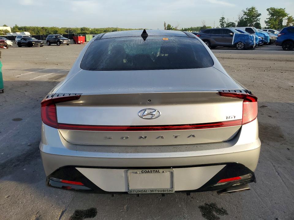2021 Hyundai Sonata მანქანა იყიდება აუქციონზე, vin: 5NPEJ4J2XMH108645, აუქციონის ნომერი: 54816586