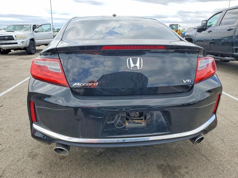 53032266 :رقم المزاد ، 1HGCT2B85GA007180 vin ، 2016 Honda Accord مزاد بيع