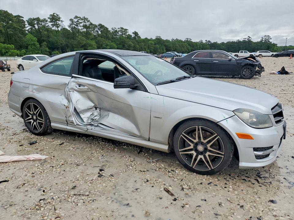 Продаж на аукціоні авто 2014 Mercedes-benz C, vin: WDDGJ4HB4EG262844, номер лоту: 51836776