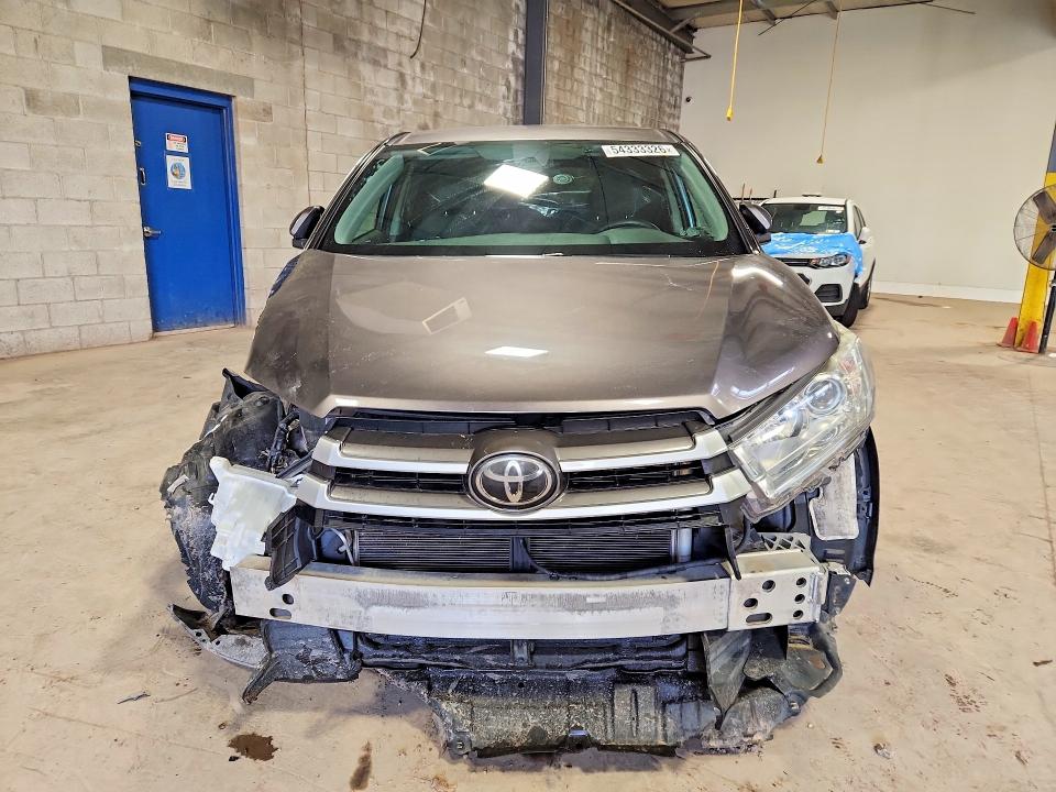 Продаж на аукціоні авто 2019 Toyota Highlander, vin: 5TDBZRFH0KS942632, номер лоту: 54333326