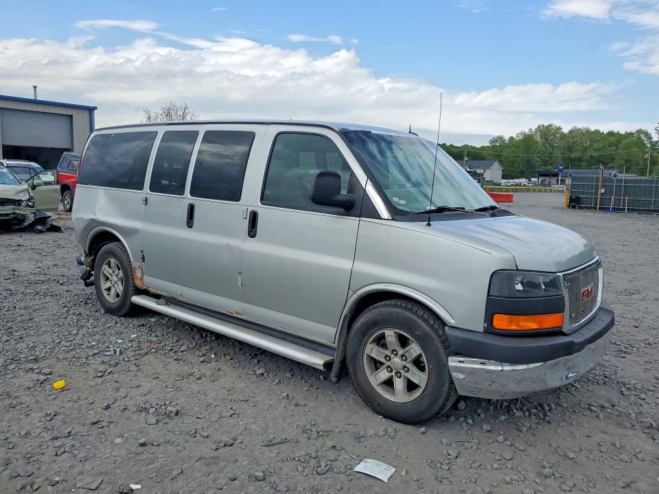 54181006 :رقم المزاد ، 1GKS8CF45B1103722 vin ، 2011 Gmc Savana مزاد بيع
