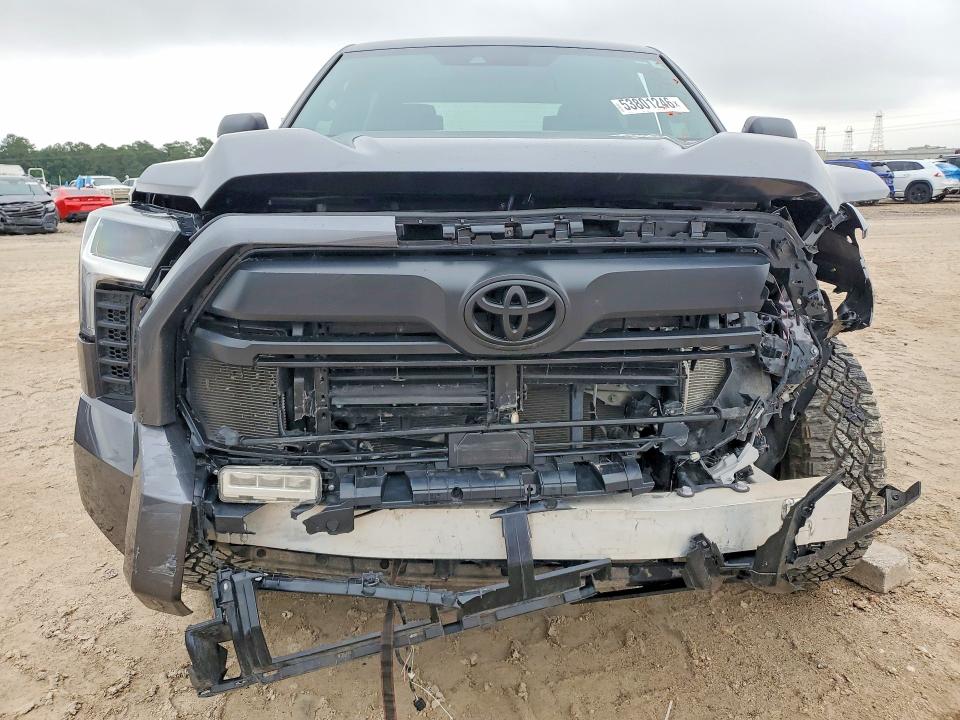 Продаж на аукціоні авто 2025 Toyota Tundra, vin: 5TFLA5DB4SX333492, номер лоту: 53801246