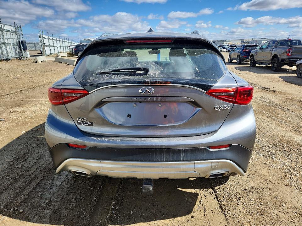51873386 :رقم المزاد ، SJKCH5CR4HA026567 vin ، 2017 Infiniti Qx30 مزاد بيع