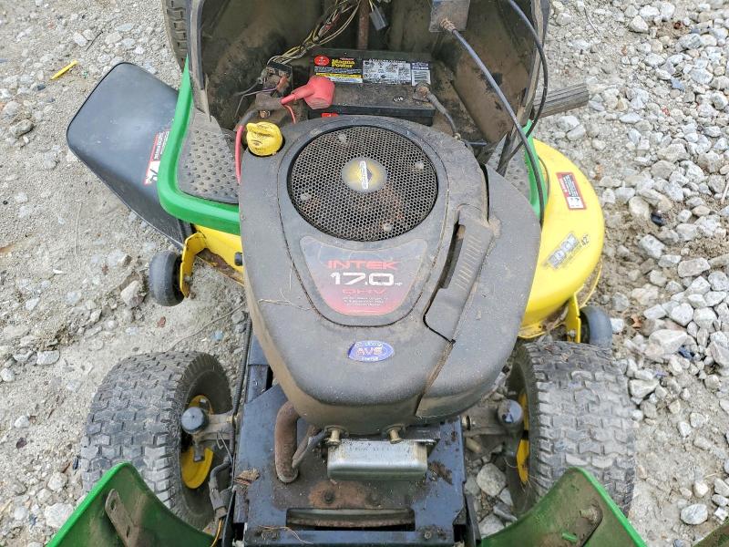 53198226 :رقم المزاد ، 31F7070112E1 vin ، 2010 John Deere L100 مزاد بيع