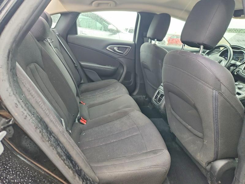 52589166 :رقم المزاد ، 1C3CCCAB0FN536369 vin ، 2015 Chrysler 200 مزاد بيع