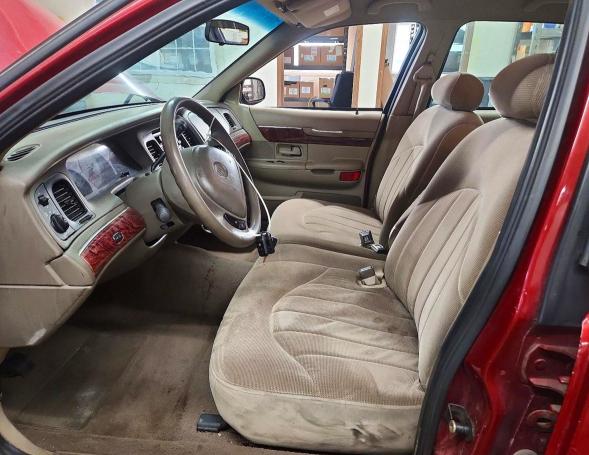 Продажа на аукционе авто 2000 Mercury Grand Marquis, vin: 2MEFM74W5YX662299, номер лота: 54142986