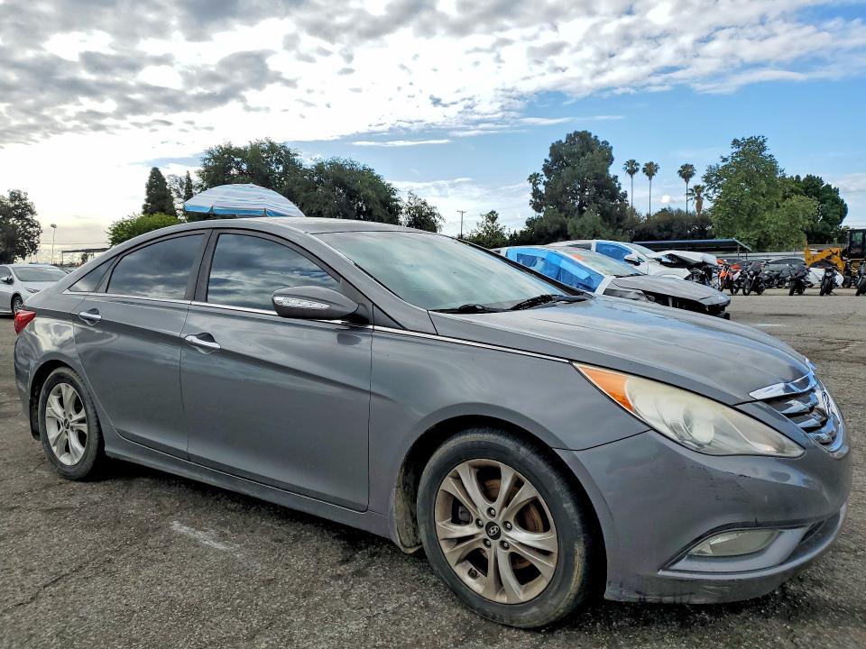 2013 Hyundai Sonata მანქანა იყიდება აუქციონზე, vin: 5NPEC4AC7DH711426, აუქციონის ნომერი: 52585206