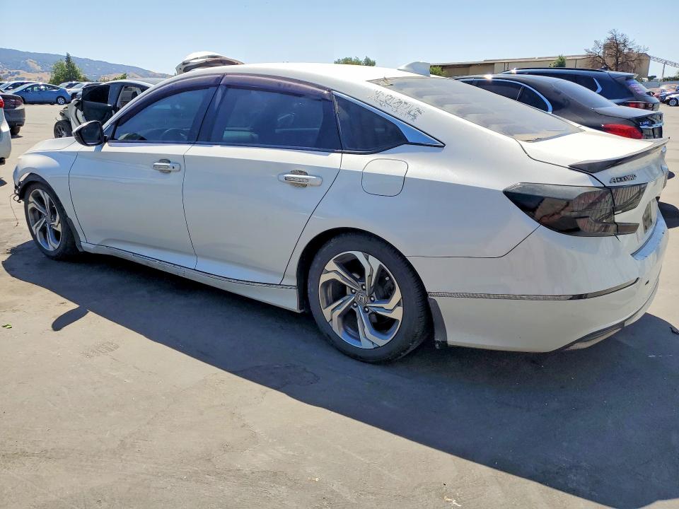 Продаж на аукціоні авто 2019 Honda Accord, vin: 1HGCV1F5XKA154401, номер лоту: 53945476