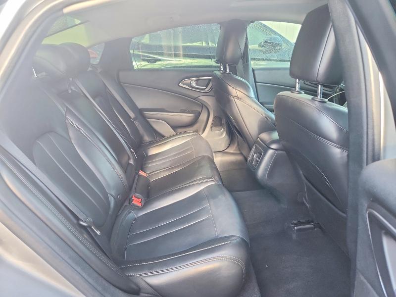 54813536 :رقم المزاد ، 1C3CCCAG2HN503162 vin ، 2017 Chrysler 200 مزاد بيع