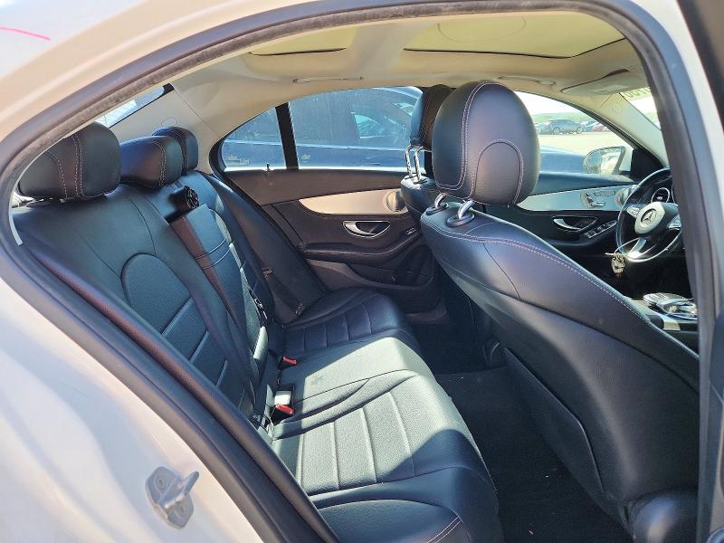 2015 Mercedes-benz C მანქანა იყიდება აუქციონზე, vin: 55SWF4KB0FU008705, აუქციონის ნომერი: 53280736