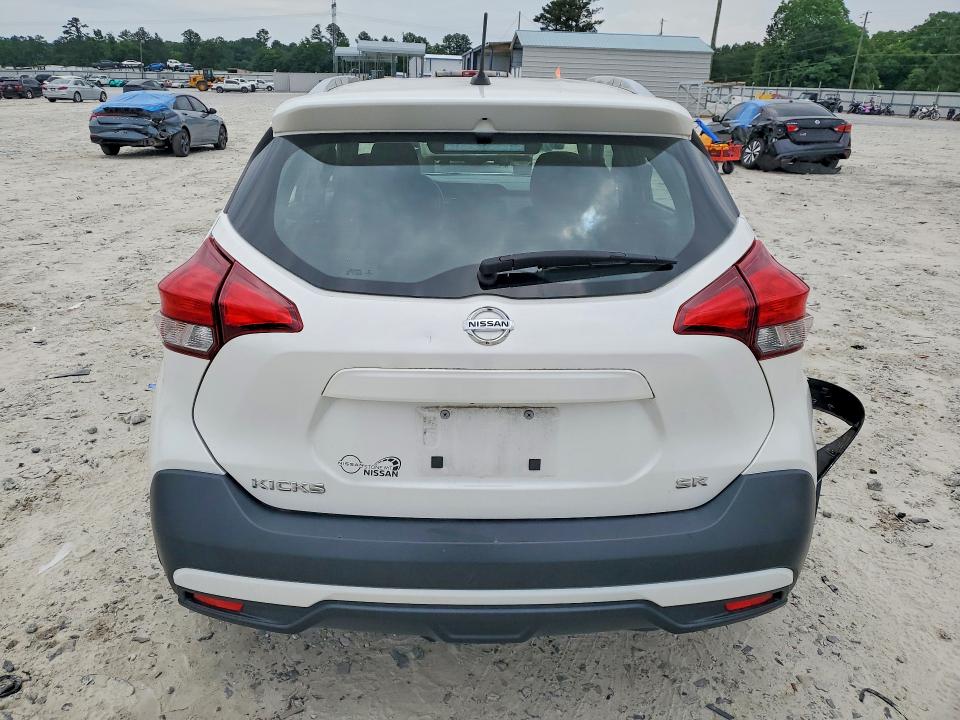 55532896 :رقم المزاد ، 3N1CP5CU1JL538945 vin ، 2018 Nissan Kicks مزاد بيع