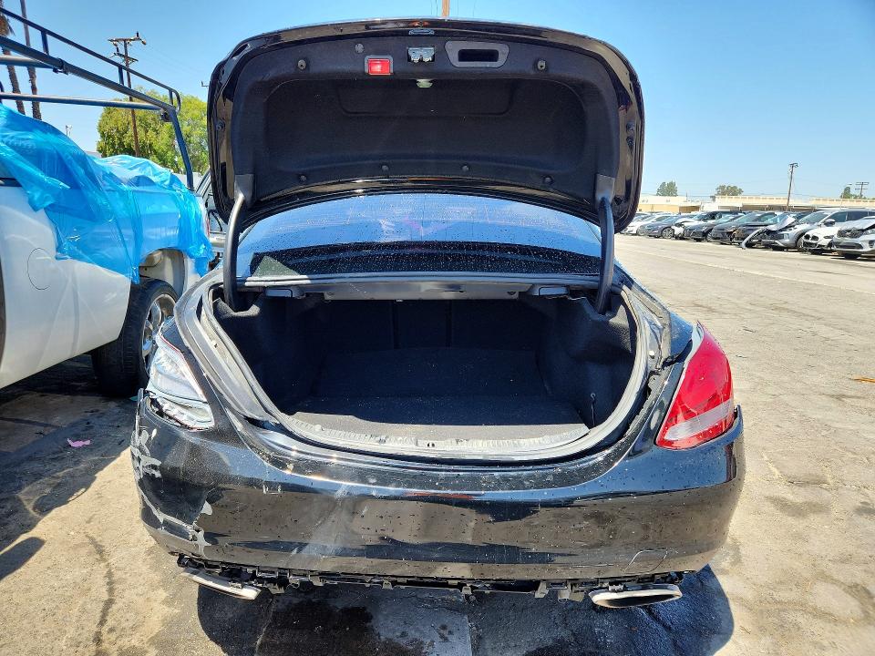 2018 Mercedes-benz C მანქანა იყიდება აუქციონზე, vin: 55SWF4JB5JU270035, აუქციონის ნომერი: 53920976