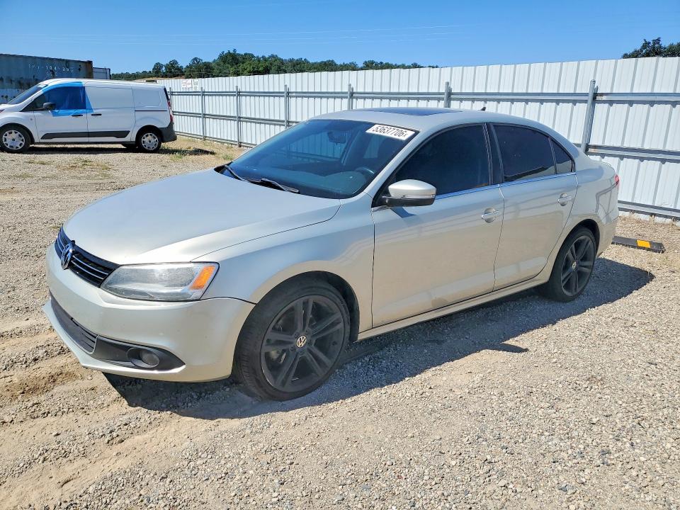 53637706 :رقم المزاد ، 3VWLL7AJ7CM012519 vin ، 2012 Volkswagen Jetta مزاد بيع