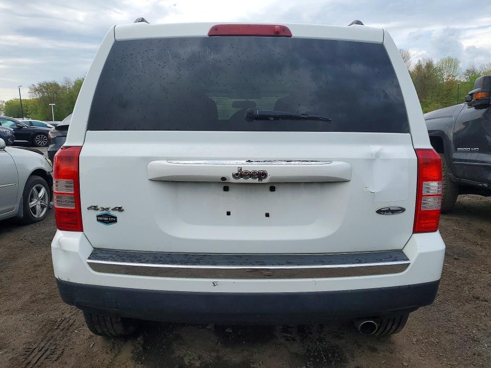 Auction sale of the 2017 Jeep Patriot, vin: 1C4NJRFB9HD155554, lot number: 52016106
