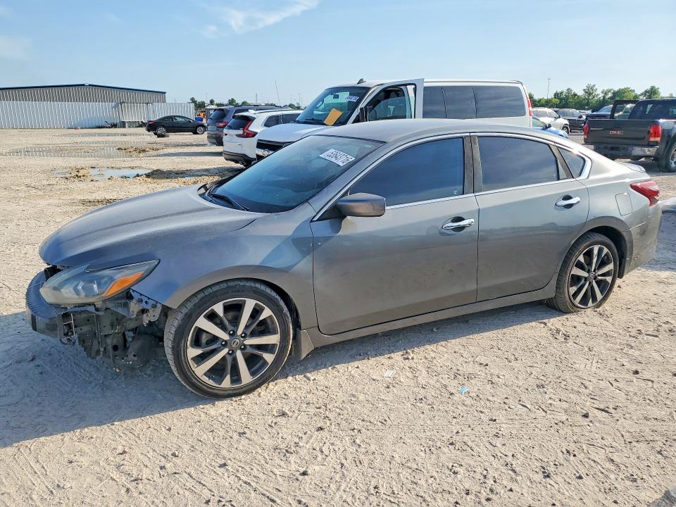 Auction sale of the 2017 Nissan Altima, vin: 1N4AL3AP9HC485344, lot number: 53643716
