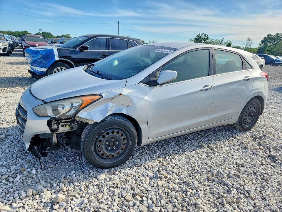 2016 Hyundai Elantra Gt მანქანა იყიდება აუქციონზე, vin: KMHD35LH3GU323898, აუქციონის ნომერი: 98569355