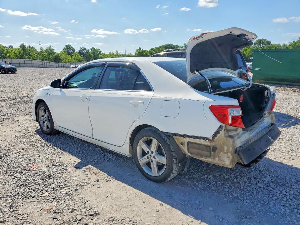 52087306 :رقم المزاد ، 4T1BF1FKXEU838991 vin ، 2014 Toyota Camry مزاد بيع