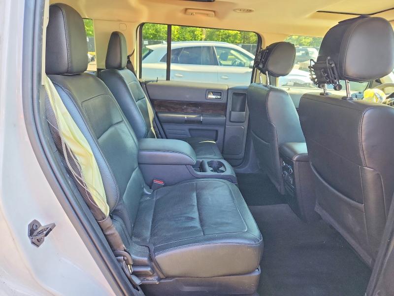 52832936 :رقم المزاد ، 2FMHK6D89FBA16362 vin ، 2015 Ford Flex مزاد بيع