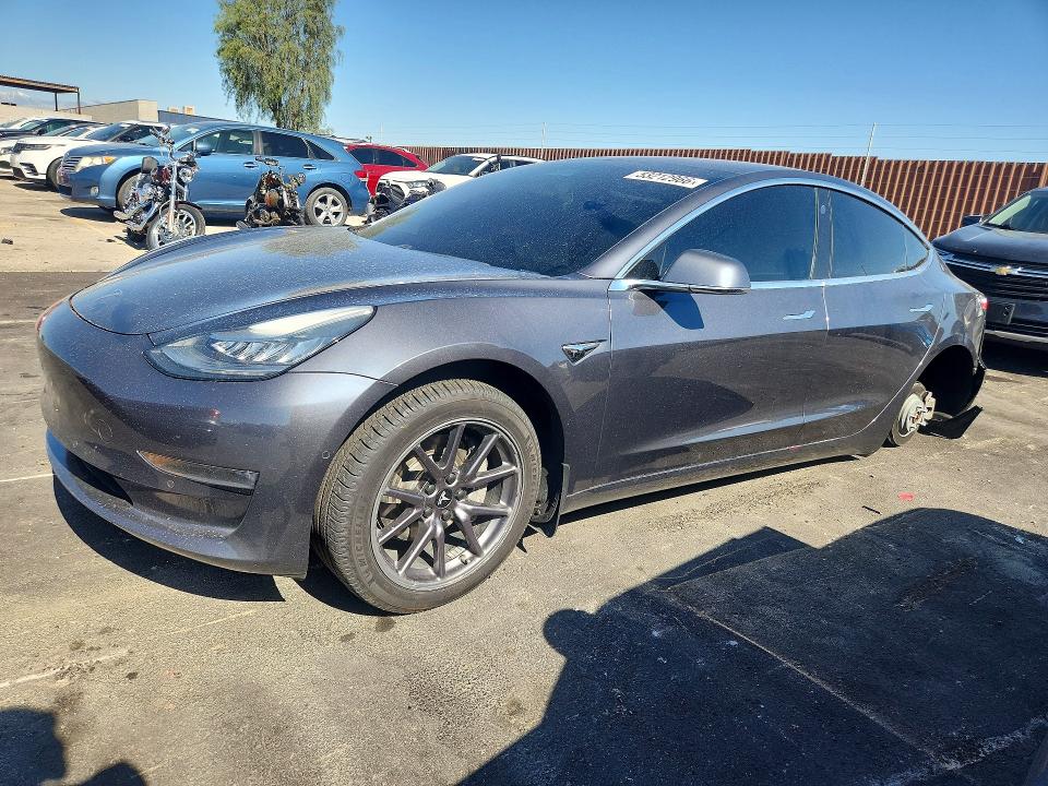 Продажа на аукционе авто 2018 Tesla Model 3, vin: 5YJ3E1EA9JF166915, номер лота: 53212966