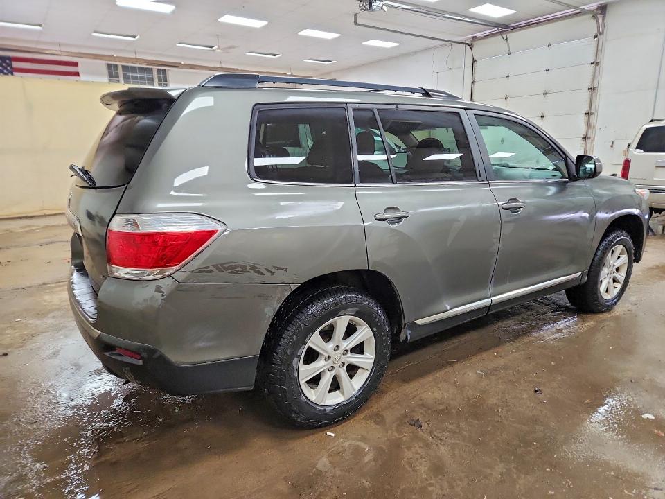 2011 Toyota Highlander მანქანა იყიდება აუქციონზე, vin: 5TDBK3EH1BS088866, აუქციონის ნომერი: 53161506