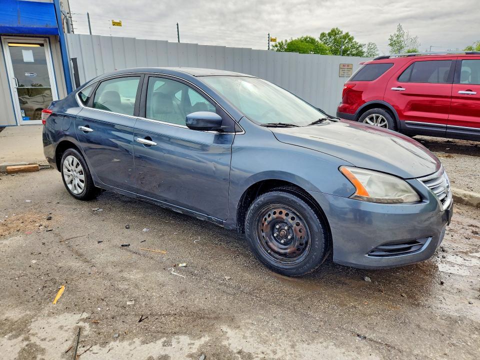 2014 Nissan Sentra მანქანა იყიდება აუქციონზე, vin: 3N1AB7AP2EY256014, აუქციონის ნომერი: 52373606