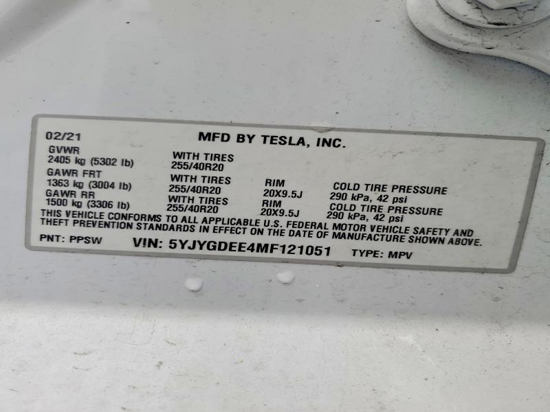 53542206 :رقم المزاد ، 5YJYGDEE4MF121051 vin ، 2021 Tesla Model Y مزاد بيع