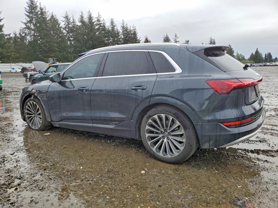 2019 Audi E-tron მანქანა იყიდება აუქციონზე, vin: WA1VABGE4KB024724, აუქციონის ნომერი: 51176596