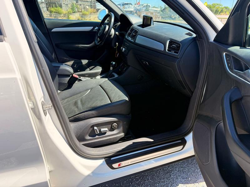 53051656 :رقم المزاد ، WA1BCCFS2JR018632 vin ، 2018 Audi Q3 مزاد بيع