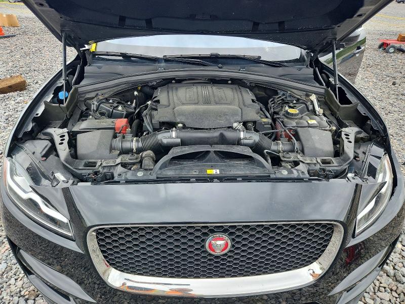 54799146 :رقم المزاد ، SADCK2BV0HA070846 vin ، 2017 Jaguar F-pace مزاد بيع
