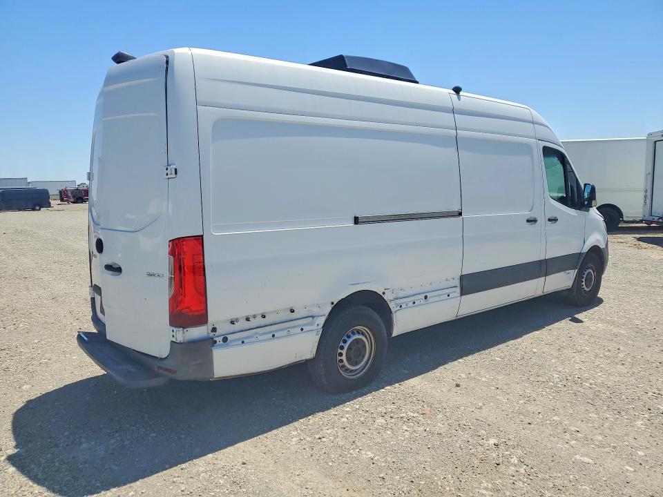 54108056 :رقم المزاد ، WD4PF1CD1KP070284 vin ، 2019 Mercedes Benz Sprinter مزاد بيع