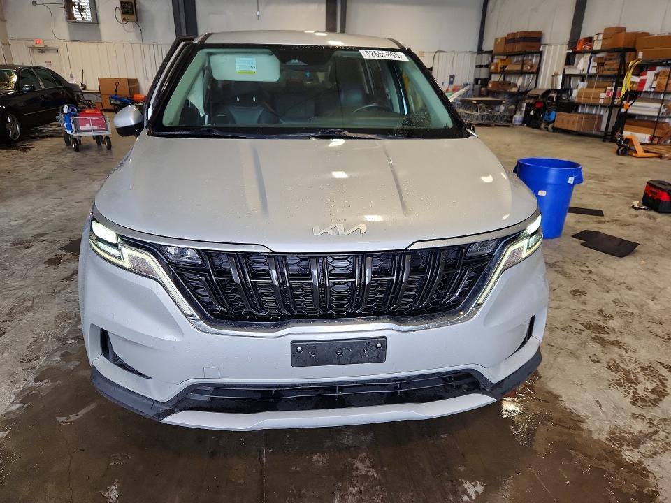 Продаж на аукціоні авто 2022 Kia Carnival, vin: KNDNB4H39N6171100, номер лоту: 52655896