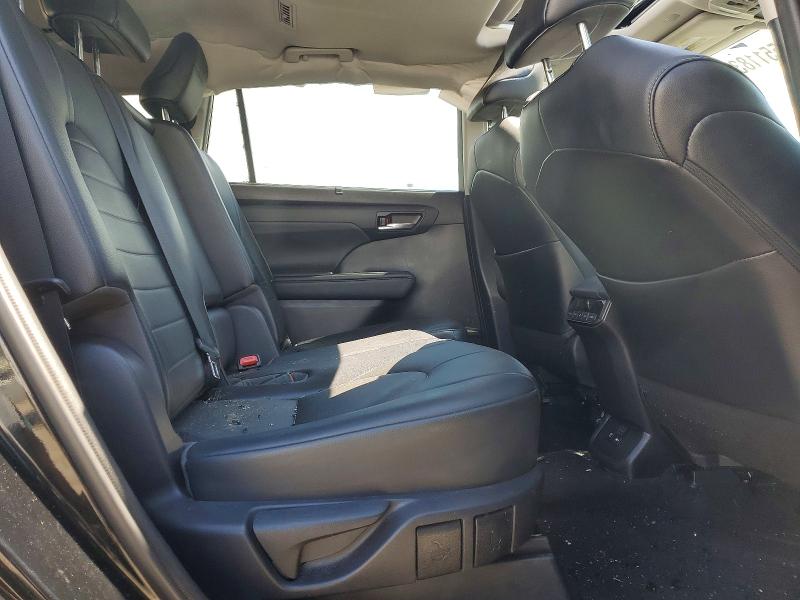 Продажа на аукционе авто 2021 Toyota Highlander, vin: 5TDGZRBH5MS113375, номер лота: 55118326