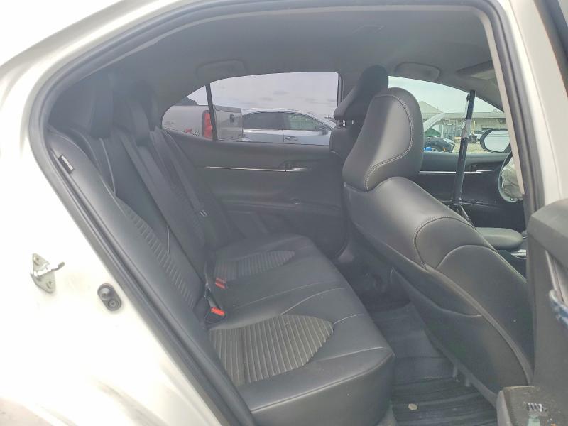 54294776 :رقم المزاد ، 4T1G11AK1NU017662 vin ، 2022 Toyota Camry مزاد بيع