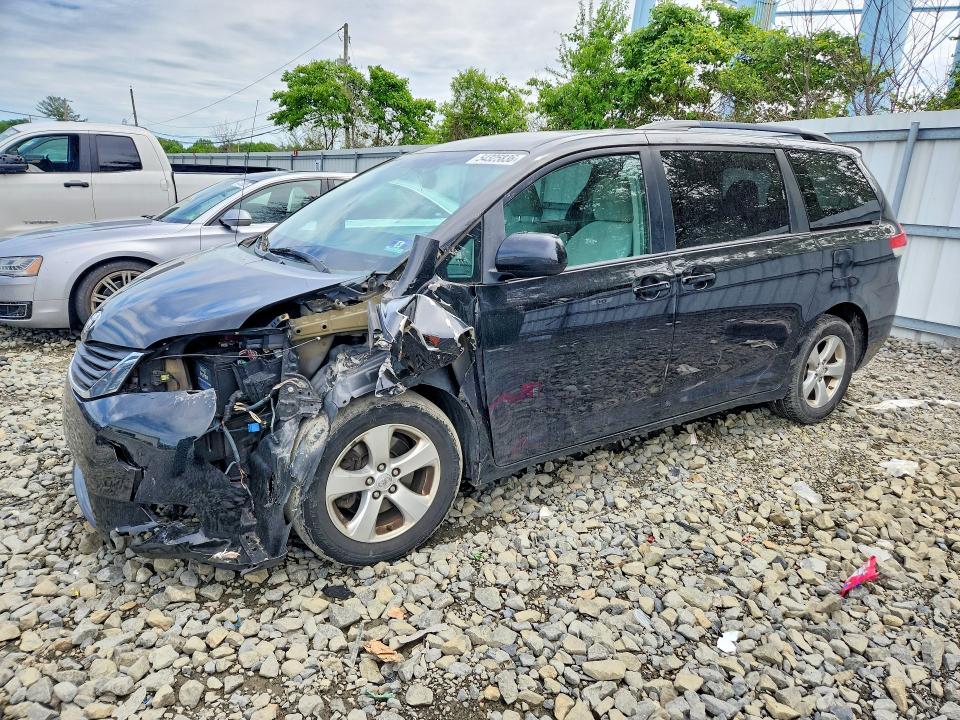 2014 Toyota Sienna მანქანა იყიდება აუქციონზე, vin: 5TDKK3DC4ES417117, აუქციონის ნომერი: 54325836