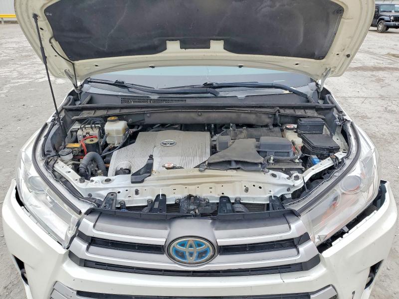 53111236 :رقم المزاد ، 5TDJGRFH4JS051842 vin ، 2018 Toyota Highlander Hybrid مزاد بيع