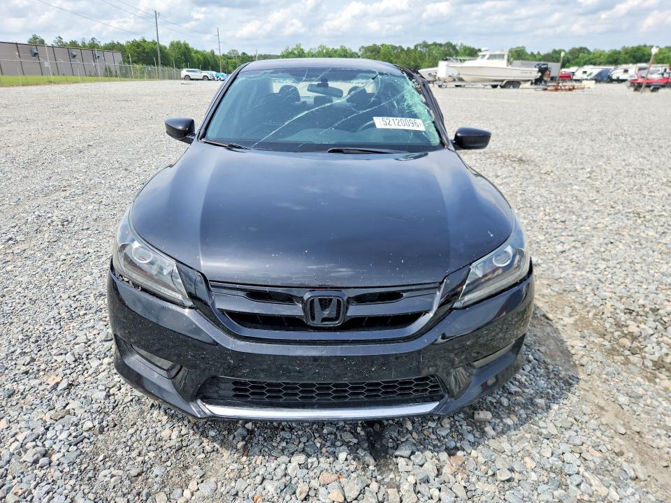 52120096 :رقم المزاد ، 1HGCR2E54FA019304 vin ، 2015 Honda Accord مزاد بيع