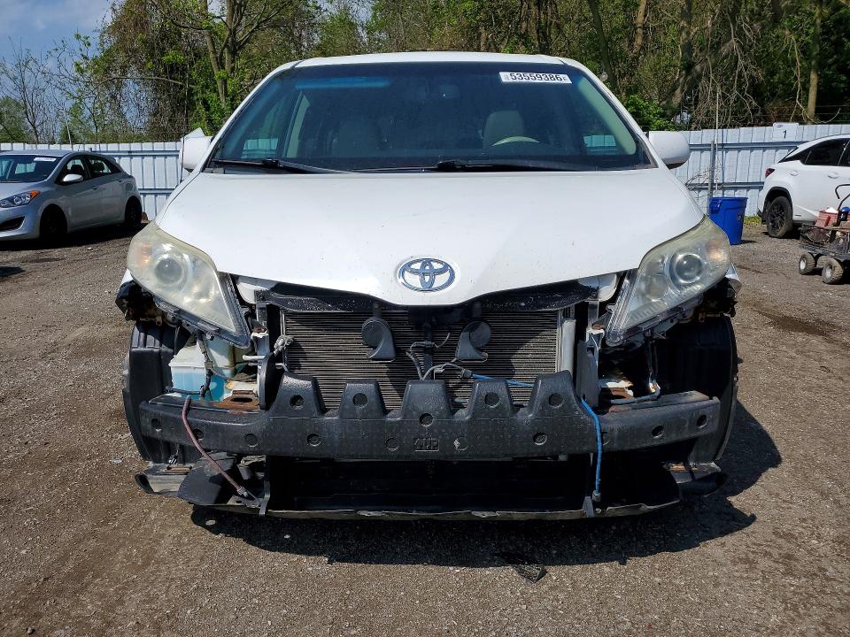 2011 Toyota Sienna მანქანა იყიდება აუქციონზე, vin: 5TDYK3DC8BS057176, აუქციონის ნომერი: 53559386