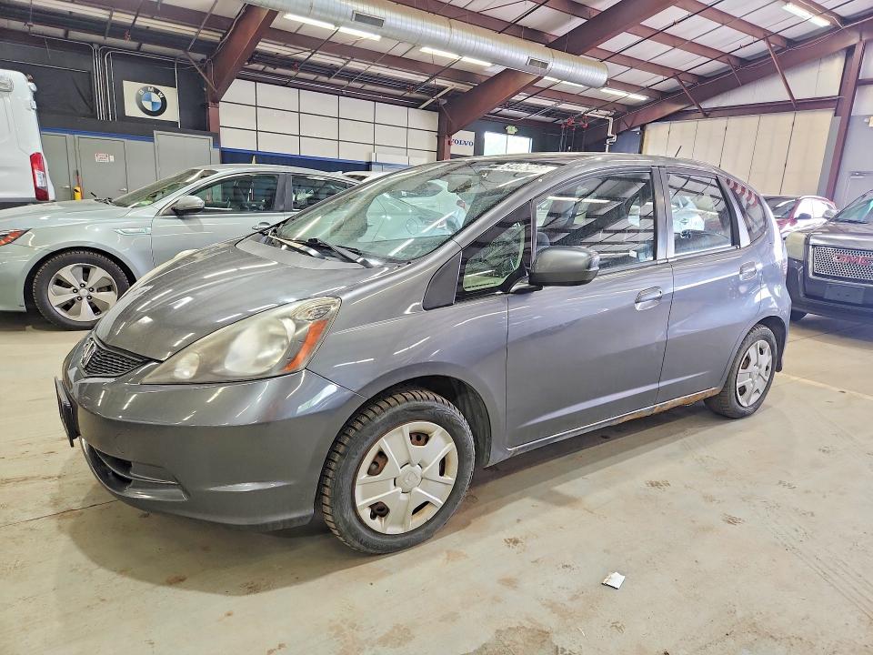 54596556 :رقم المزاد ، JHMGE8G36DC042335 vin ، 2013 Honda Fit مزاد بيع