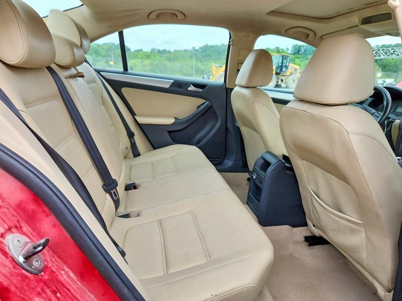 54976216 :رقم المزاد ، 3VWDP7AJ5DM267258 vin ، 2013 Volkswagen Jetta مزاد بيع