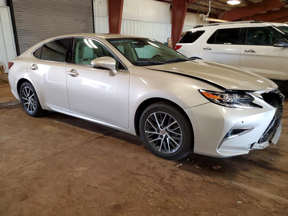 55147506 :رقم المزاد ، 58ABK1GG0JU115451 vin ، 2018 Lexus Es مزاد بيع