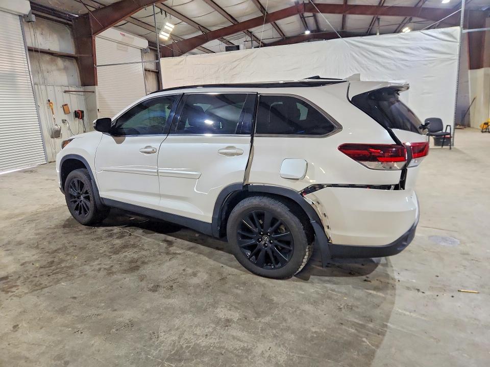 Продажа на аукционе авто 2019 Toyota Highlander, vin: 5TDJZRFH0KS603476, номер лота: 52552226