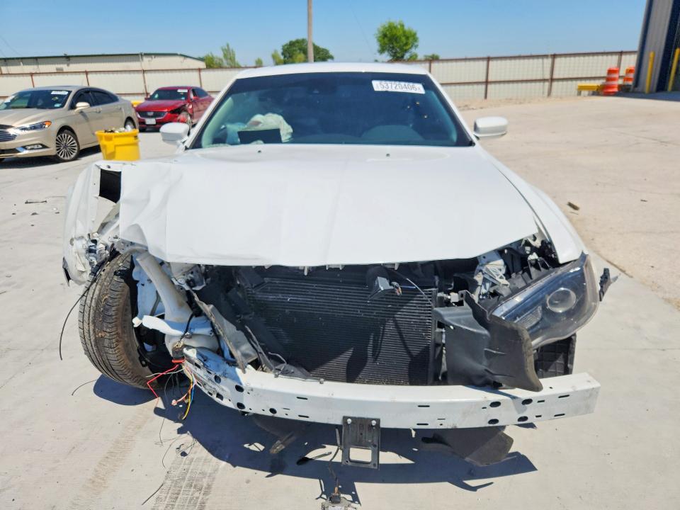 53720406 :رقم المزاد ، 2C3CCASG3NH236945 vin ، 2022 Chrysler 300 مزاد بيع