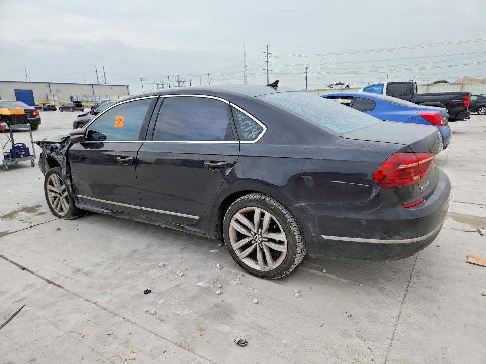 2017 Volkswagen Passat მანქანა იყიდება აუქციონზე, vin: 1VWCT7A34HC026551, აუქციონის ნომერი: 54115546